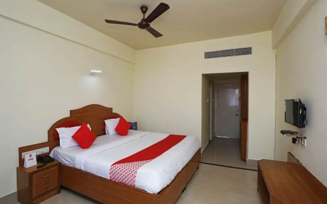 OYO 16159 Hotel Keshari
