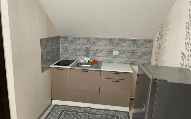 The estate on Mira Street