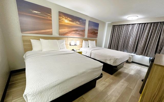 Days Inn by Wyndham Holland