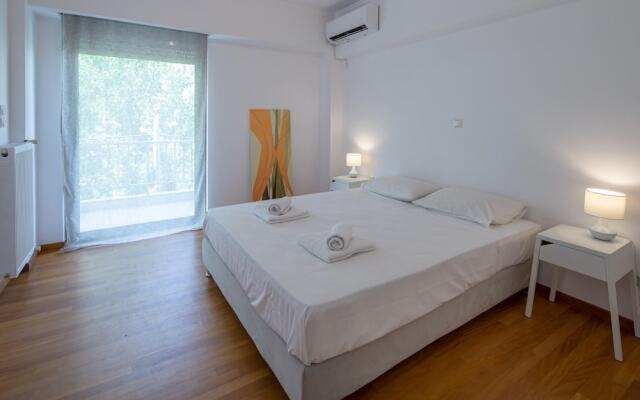 Hippocrates - Faliro Deluxe Apartment