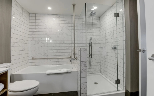 Sandman Signature Saskatoon South Hotel