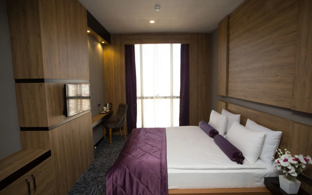 Sky Business Hotel