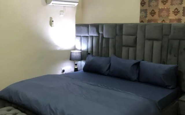 Well furnished and very spacious 2bedroom apartment in Wuye