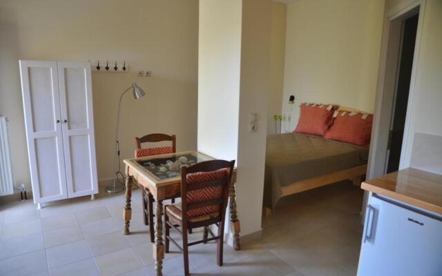 Studio appartments near the sea