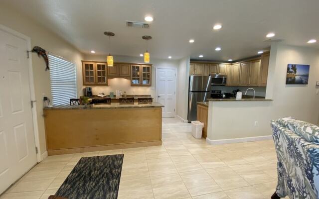 Crystal Sands & Seahorses Beach Villa