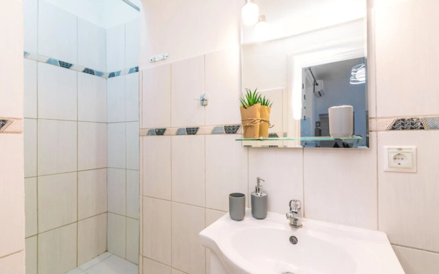 Studio Nona in Old Town By Konnect