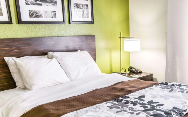 Sleep Inn Near Outlets