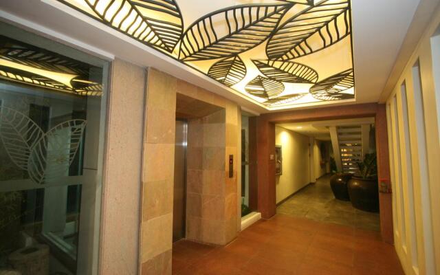 Crown Regency Beach Resort