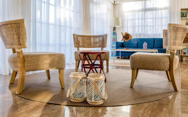 Apartamentos Tisalaya Park
