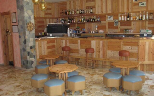 Hotel Holiday Debili