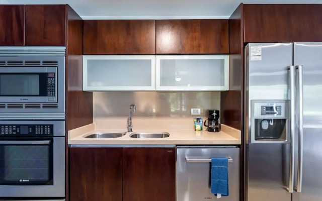 Z Casa Girasol 2 Bedroom Condo by Redawning