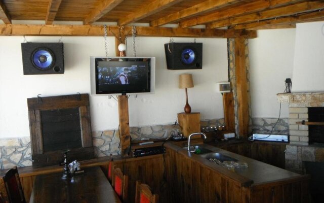 Dragushinovo Boutique Chalet Hotel