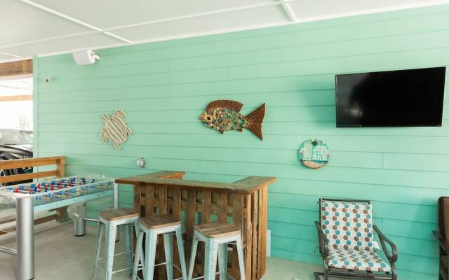 Beach Therapy 4 Bedroom Home