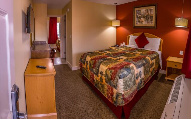 Sahara Courtyard Inn Penticton