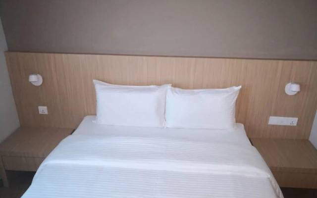 Walk In Hotel