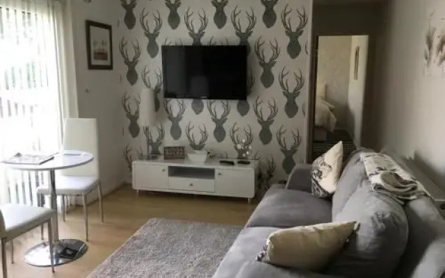 2 Redmoss Walk