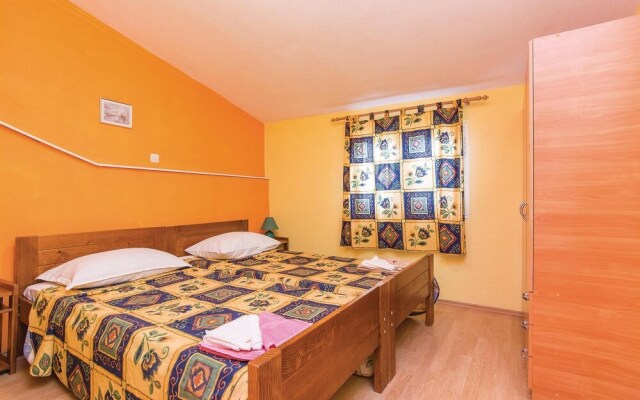 Amazing Home in Pakostane With Wifi and 2 Bedrooms