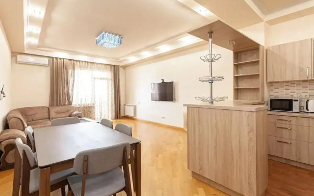 Апартаменты Stay Inn на ул. Бузанда, 13