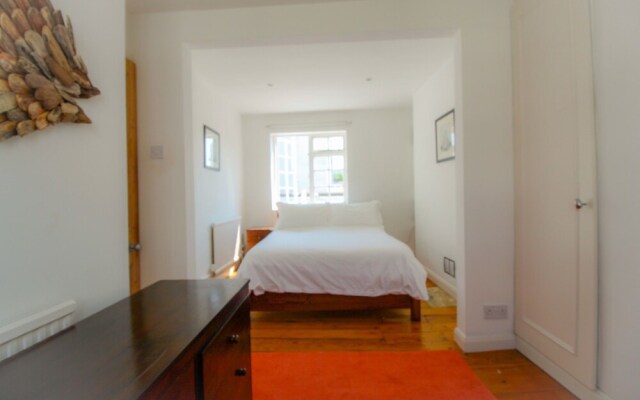 Terraced Kemptown House With a Balcony by the sea