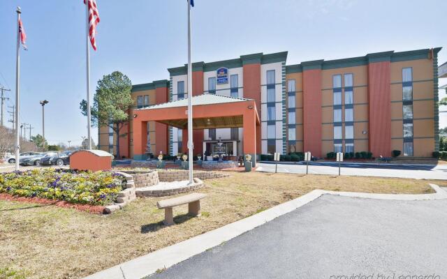 Best Western Plus Galleria Inn & Suites