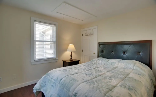 < 1 Mi to Beach: Family-friendly Falmouth Home!