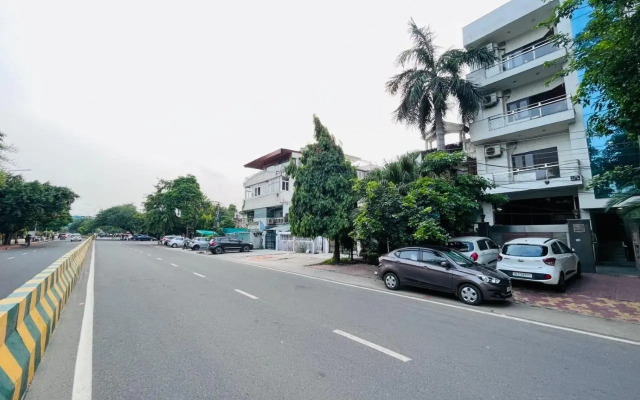 City Stay _ Sector 19