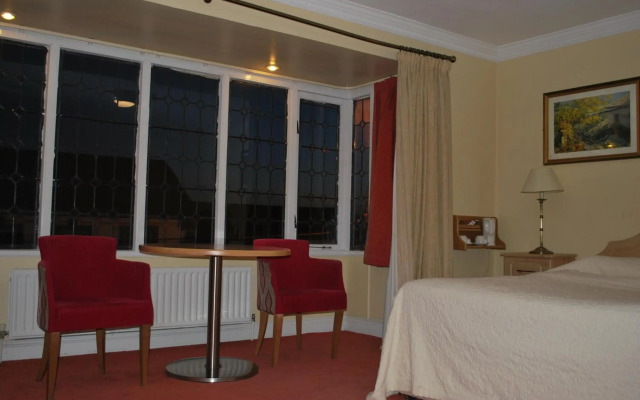 Hibernian Hotel & Leisure Centre