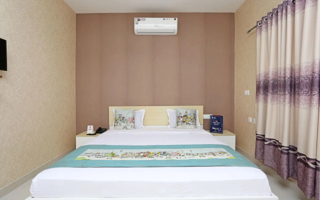 OYO 10226 Hotel 7 Sandz