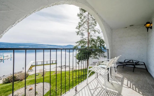 Lake Okanagan Resort