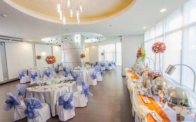 The Exchange Regency Residence Hotel
