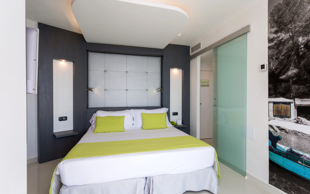 Sirenis Hotel Tres Carabelas & SPA