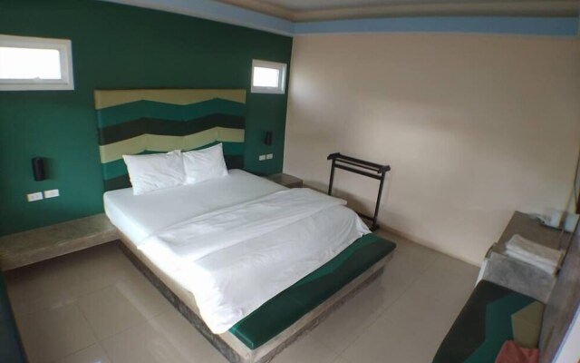 Suwannaphum Trang Resort