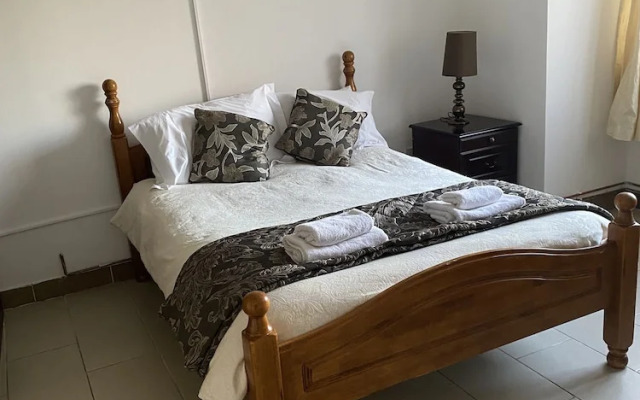 2 En-suite Bedrooms Flat in Kidlington ,oxford