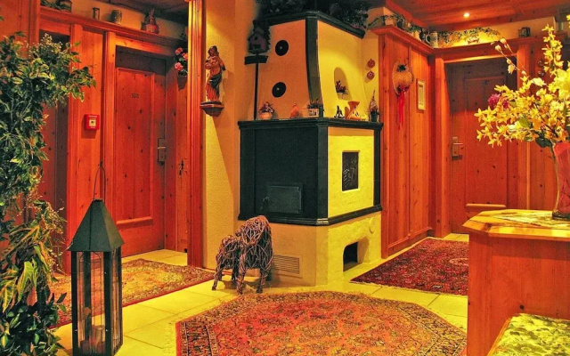 Chalet in Dienten With Ski-in Access & Sauna