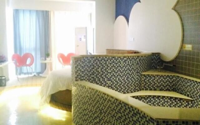Huaqianshu Date Theme Design Hotel