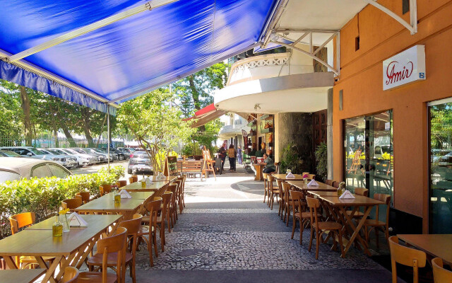 Cozy Copacabana - Conforto, Praia e Exclusividade!