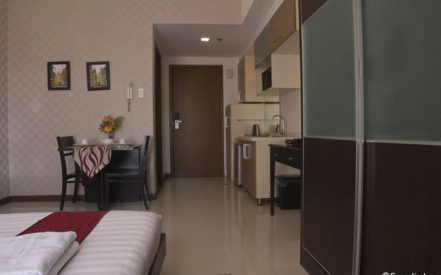 Zen Rooms Sunshine City Suites