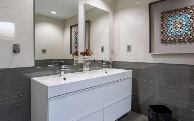 The Exclusive Presidential House