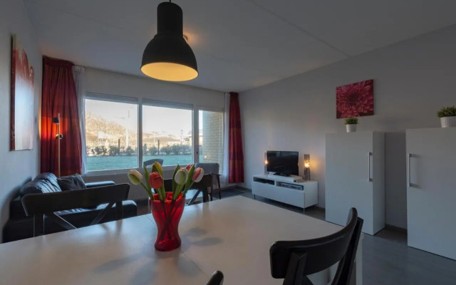 Holiday Apartment With Garden