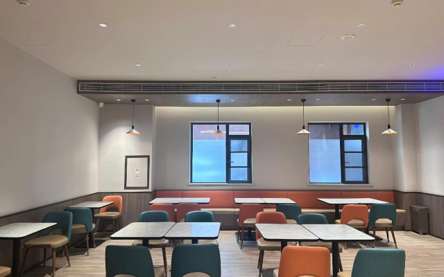 HanTing Hotel (Wuhan Hankou Railway Station)