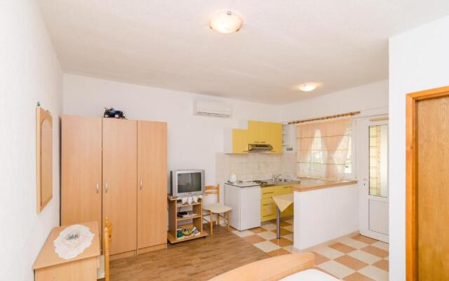 Apartments Skurla - One Bedroom Apartment With Terrace