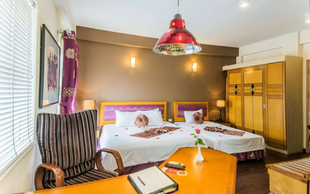 Golden Sunshine Villa Hotel and Travel