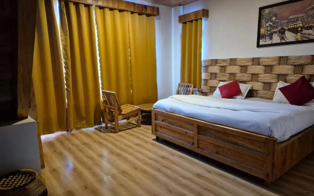 OYO 7138 Acharya Cottage