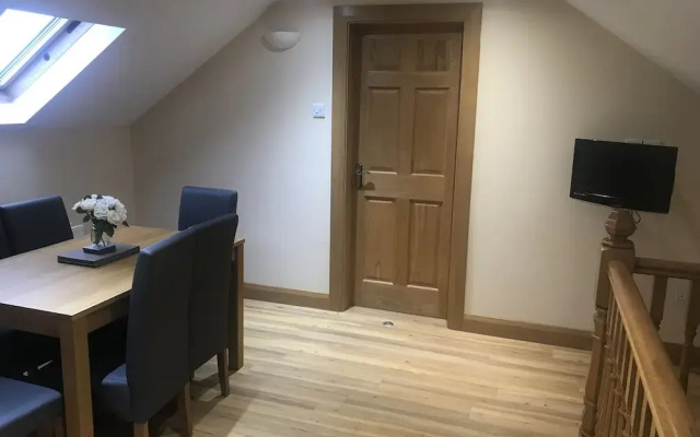 Dungannon 2 Bed Bungalow - Sleeps 5 - Pet Friendly