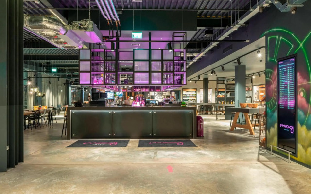 MOXY London Heathrow Airport