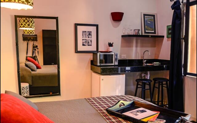 Ochenta Y Dos an urban bed & breakfast