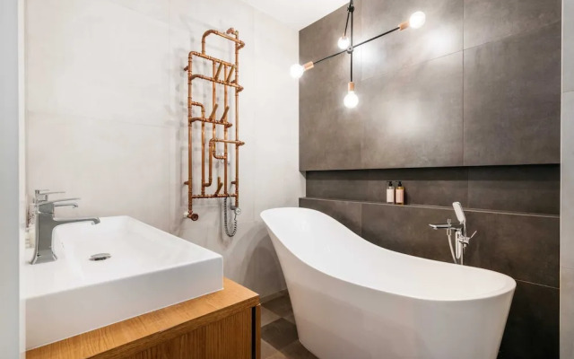 Penthouse Harmonica - LoftAffair