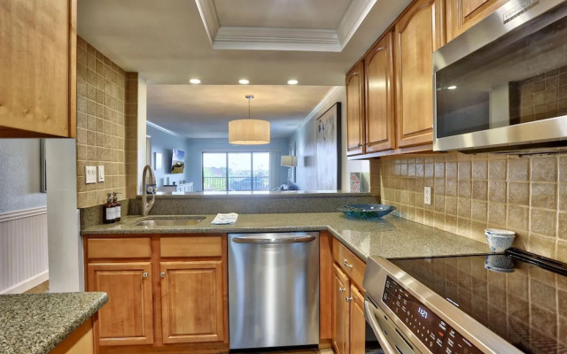 Land's End 3-403 Bay Front - Premier