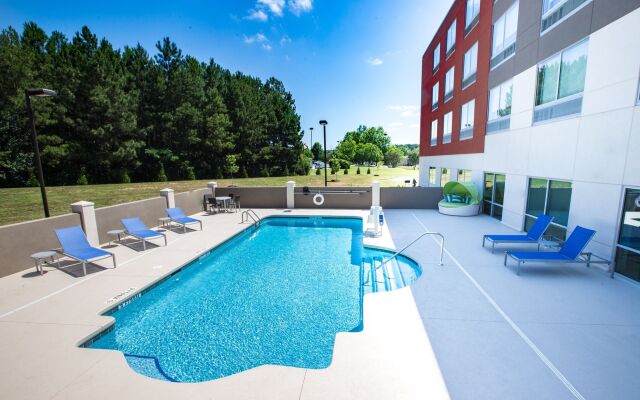 Holiday Inn Express & Suites Greenwood Mall by IHG