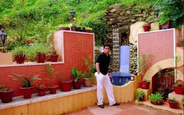 Hotel Barowalia Resorts